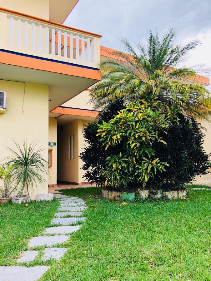 Hotel Becan Xpujil Exterior photo